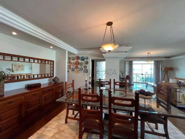 Apartamento para Venda em Varginha/MG Centro 4 Quartos