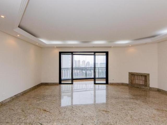 Apartamento para venda em Vila Andrade com 3 quartos, sendo 3 suítes, 158m²
