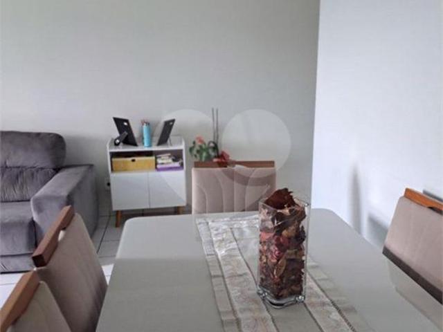Apartamento para venda em Vila Das Hortências de 100.00m² com 3 Quartos, 1 Suite e 2 Garagens