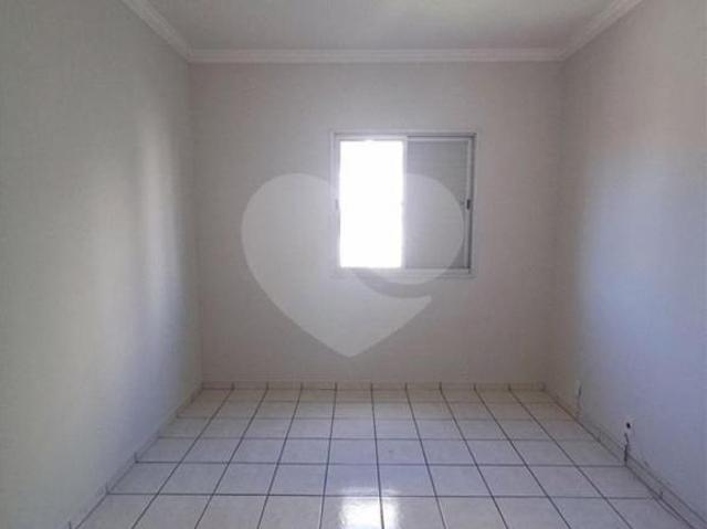 Apartamento para venda em Ponte De São João de 70.00m² com 2 Quartos, 1 Suite e 2 Garagens