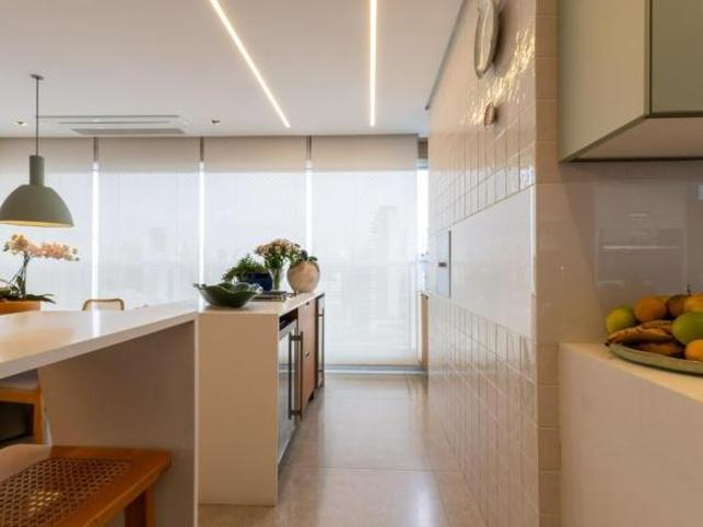 Apartamento para venda em Vila Olímpia com 3 quartos, sendo 1 suíte, 155m²