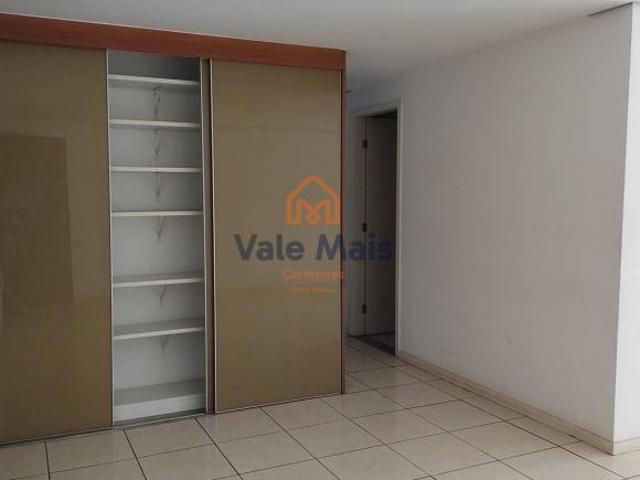 Apartamento para venda em Vila Regina Célia de 176.00m² com 3 Quartos, 1 Suite e 1 Garagem