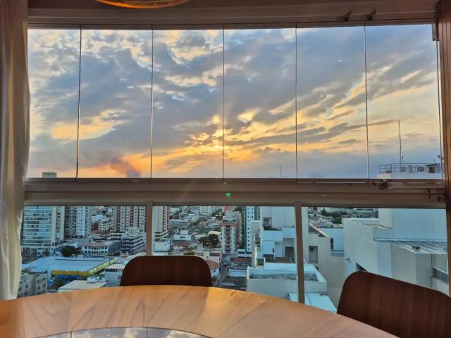 Apartamento para Venda em Vila Velha/ES Itapuã 3 Quartos
