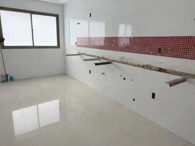 Apartamento para Venda em Vila Velha/ES Praia de Itaparica 3 Quartos