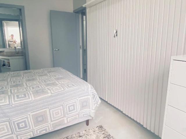 Apartamento para Venda em Vitória/ES Mata da Praia 2 Quartos
