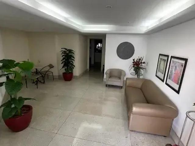 Apartamento para Venda em Vitória/ES Praia do Canto 2 Quartos