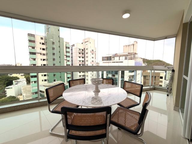 Apartamento para Venda em Vitória/ES Praia do Canto 3 Quartos