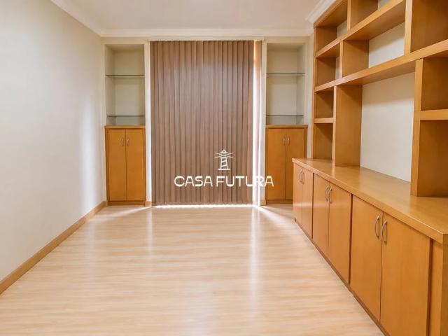 Apartamento para Venda em Volta Redonda/RJ Jardim Normandia 3 Quartos