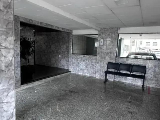 Apartamento para venda possui 60m2 com 2 quartos em Santa Cruz Rio de Janeiro RJ