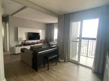 Apartamento para venda possui 72 metros quadrados com 2 quartos