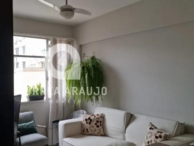 Apartamento para venda possui 80 metros quadrados com 2 quartos em Botafogo Rio de Janeiro RJ