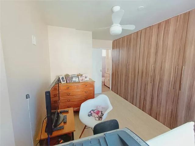 Apartamento para venda possui 95 metros quadrados com 2 quartos em Grajaú Rio de Janeiro RJ