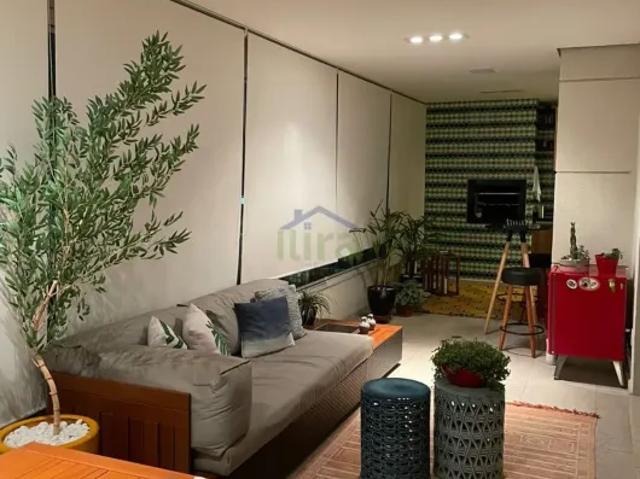 Apartamento para venda possui 202 metros quadrados com 3 quartos