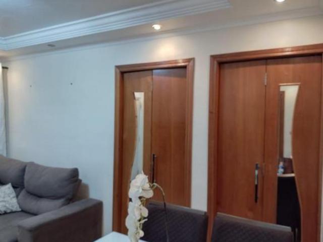Apartamento para Venda por R$135.000,00 com 55m², 2 dormitórios, 1 vaga e 1 banheiro Fazenda itaim