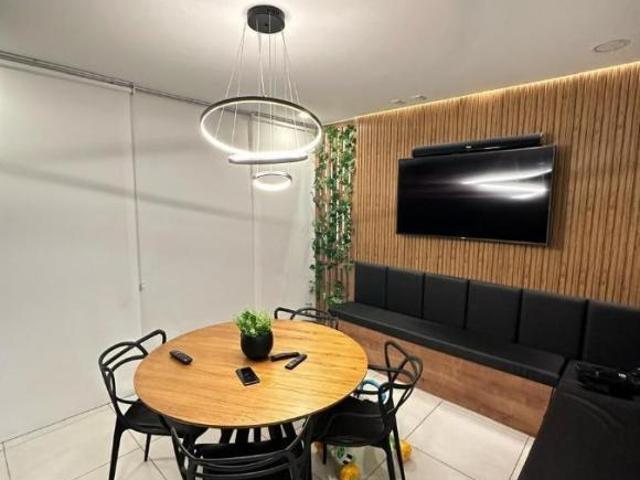 Apartamento para Venda por R$1.550.000,00 com 106m², 3 dormitórios, 3 suites e 2 vagas Tatuapé, Sã