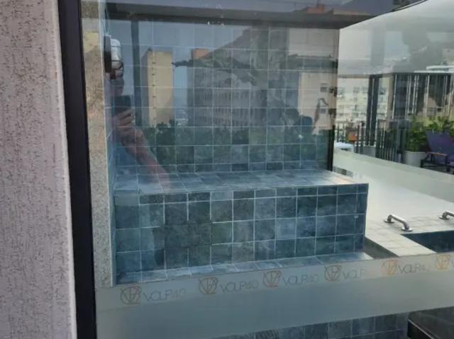 Apartamento para venda tem 116 metros quadrados com 3 quartos sendo 1 suíte e uma canadense. Bloc/1