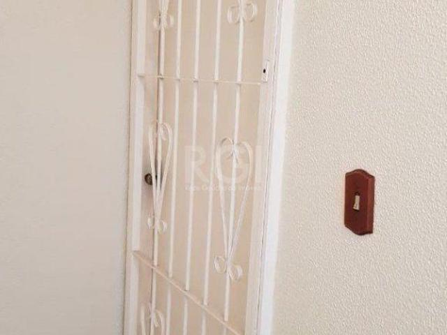 Apartamento para Venda 37.89m², 1 dormitório, 1 vaga Cavalhada