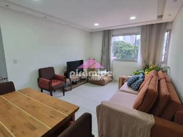 Apartamento para Venda/Aluguel com 3 quartos, 82 m² por R$ 420.000