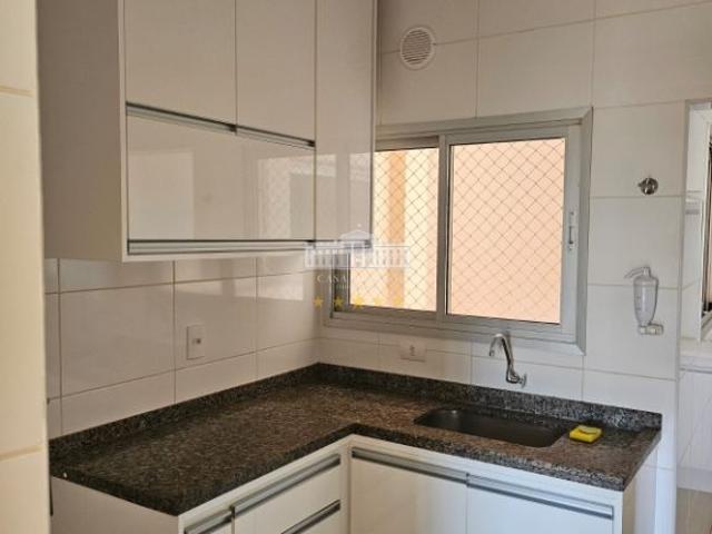 Apartamento para Venda/Aluguel com 3 quartos, 96 m² por R$ 600.000