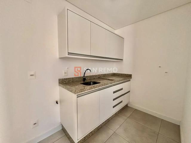 Apartamento para venda/aluguel com 1 quarto, em Trindade com 50 m²