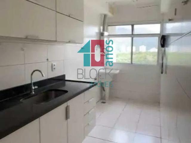 Apartamento para venda/aluguel com 2 quartos em Barra Olímpica com 68m²