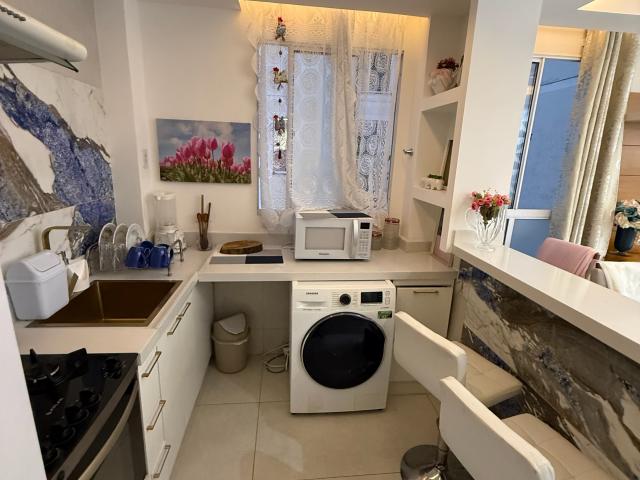 Apartamento para Venda/Aluguel com 2 quartos, 47 m² por R$ 245.000