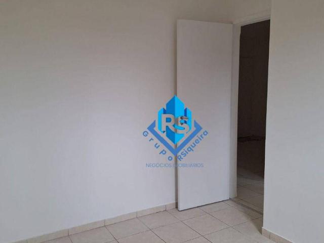 Apartamento para Venda/Aluguel com 2 quartos, 49 m² por R$ 296.000