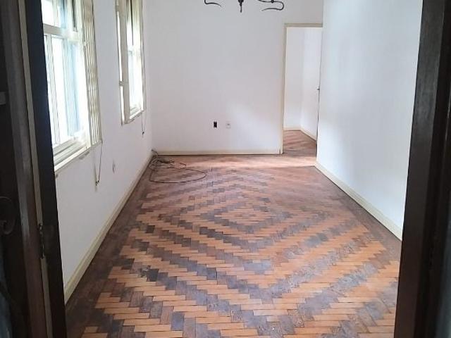 Apartamento para Venda/Aluguel com 2 quartos, 67 m² por R$ 290.000