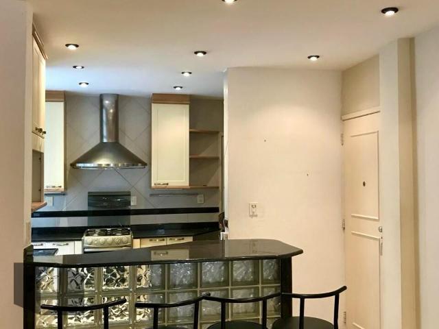 Apartamento para Venda/Aluguel com 2 quartos, 70 m² por R$ 1.690.000