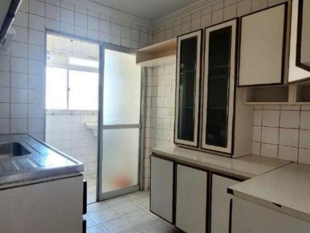Apartamento para 68 m² e 3 quartos à venda