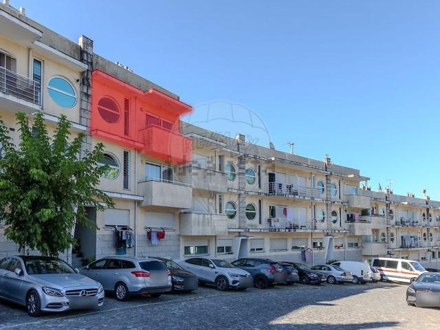 Apartamento, Parada de Todeia