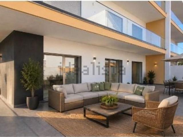 Apartamento, Parceiros e Azoia