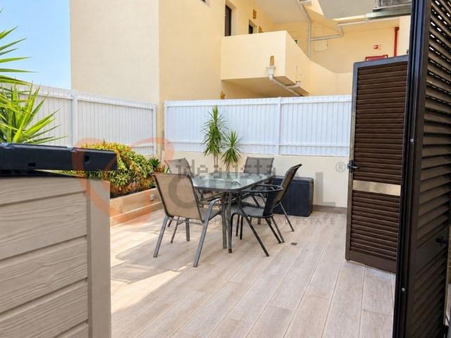 Apartamento, Páteo, Albufeira e Olhos de Água