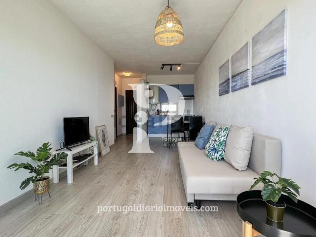 Apartamento, Páteo, Albufeira e Olhos de Água
