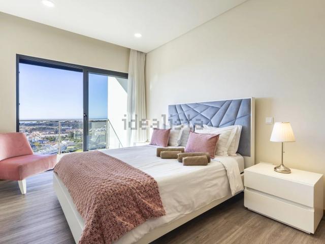 Apartamento, Páteo, Albufeira e Olhos de Água