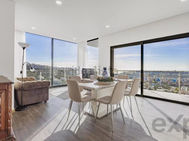 Apartamento, Páteo, Albufeira e Olhos de Água