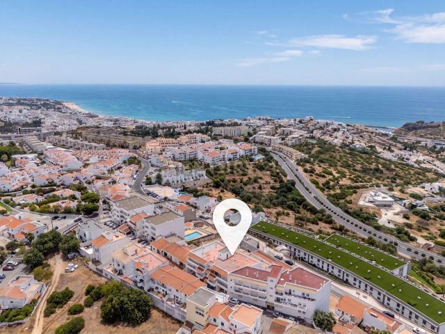 Apartamento, Páteo, Albufeira e Olhos de Água