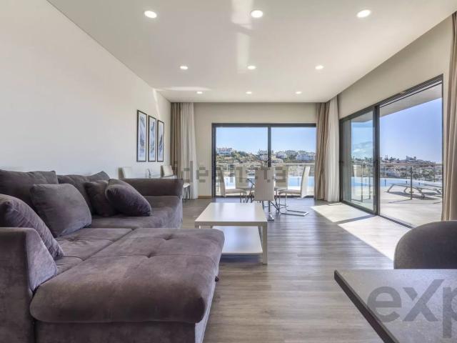 Apartamento, Páteo, Albufeira e Olhos de Água