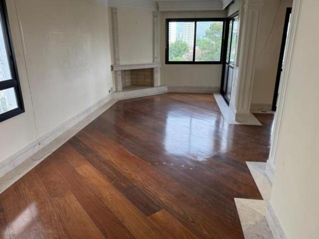 Apartamento Penthouse Exclusivo – 216m² com 3 Dormitórios, 3 Suítes e 3 Vagas de Garagem