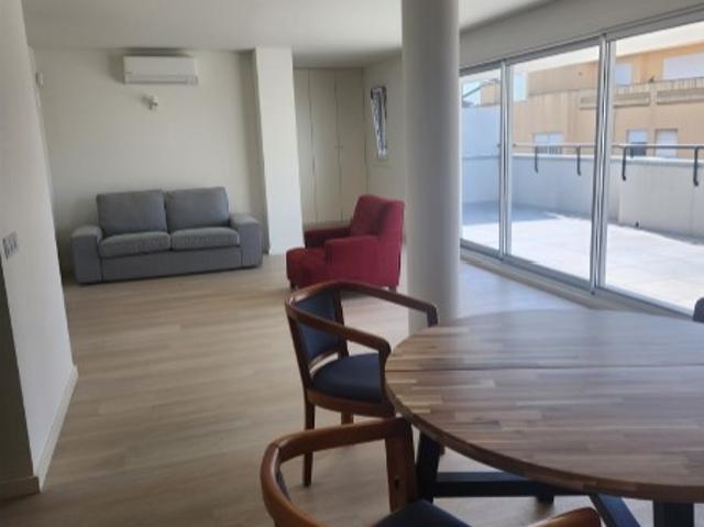Apartamento Penthouse T2 Novo com terraço Av. Boavista