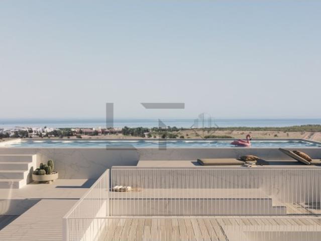Apartamento Penthouse T4+1 de Luxo com Terraço e Piscina Privada e Vista Mar para Venda em Vilamoura, Algarve