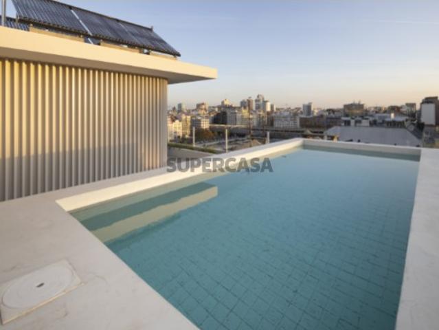 Apartamento Penthouse T4 Duplex com Terraço e Piscina Privativa para Venda na 5 de Outubro, Lisboa