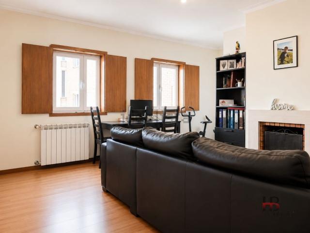 Apartamento, Pedroso