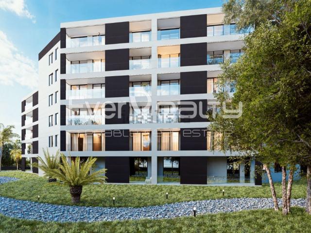Apartamento, Pedrouços