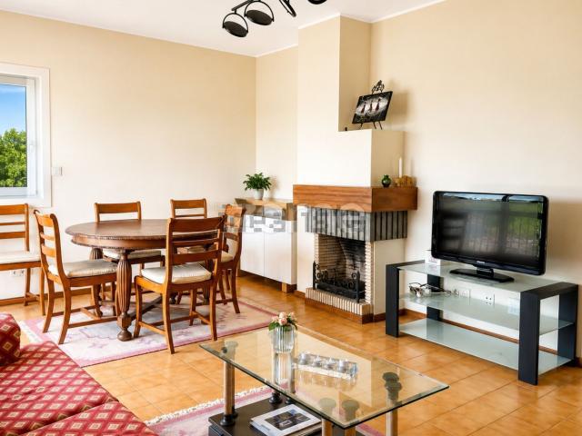 Apartamento, Pedrouços