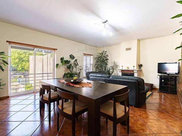 Apartamento, Pedrouços