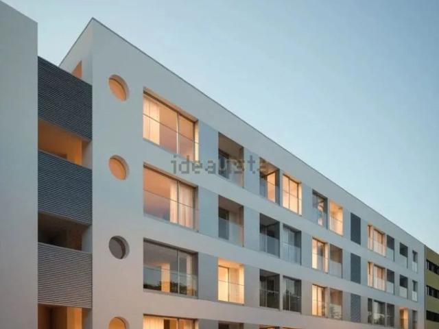 Apartamento, Pedrouços