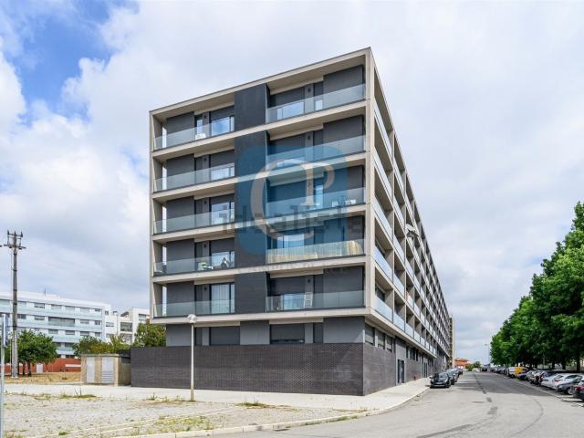 Apartamento, Pedrouços