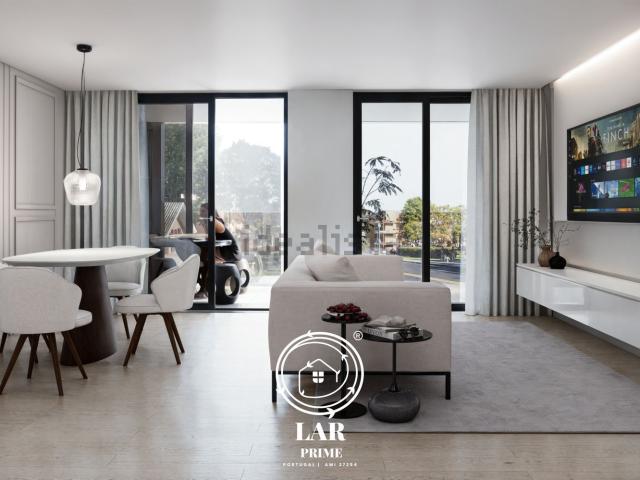 Apartamento, Pedrouços