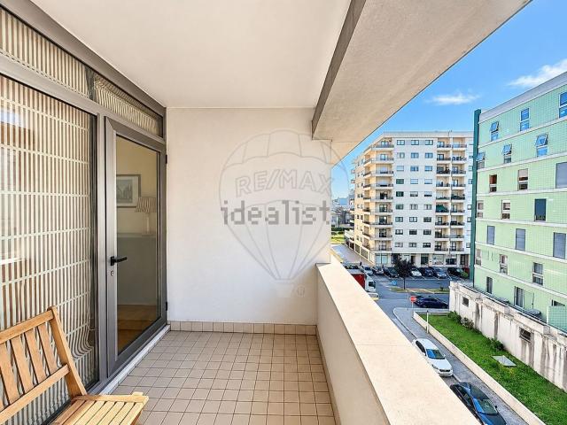 Apartamento, Pedrouços